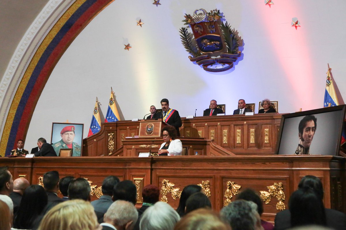bchchjlara's tweet photo. Jefe de Estado y de Gobierno @NicolasMaduro reitera 3 líneas estratégicas de cara a los desafíos del año 2019: La consolidación de la paz, la recuperación económica y la lucha contra la corrupción #YoSoyPresidente #MaduroMemoriaYCuentaANC @NicolasMaduro https://t.co/MJH8I4lm4l