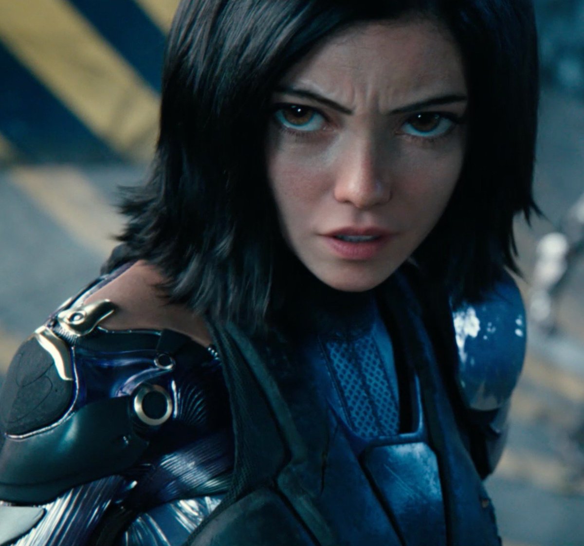 алита: боевой ангел. аэлиту боевого ангела. алита боевой ангел 2019. аэлиту боевого ангела. алиса боевой ангел.