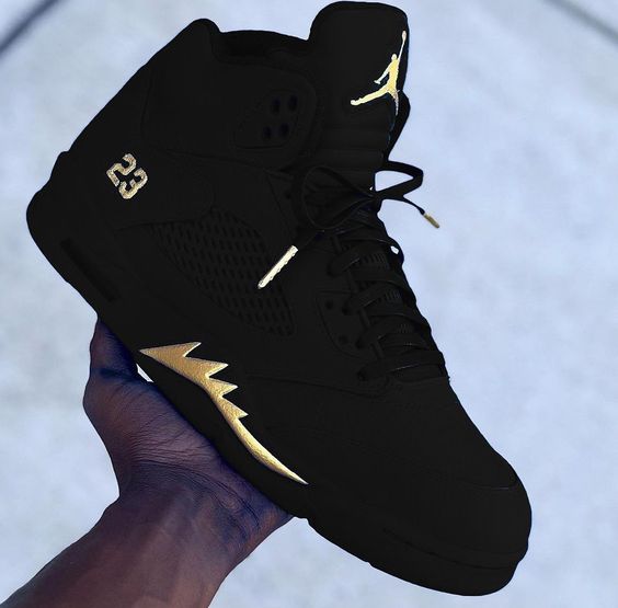 Shoeshox's tweet photo. #PHIvsNO #OMASM #RadioSexe #LettreAuxFrancais
#nike #adidas #shoes #men #girls #music 
.
followers @Menswear_hox https://t.co/0BaIiaisP7