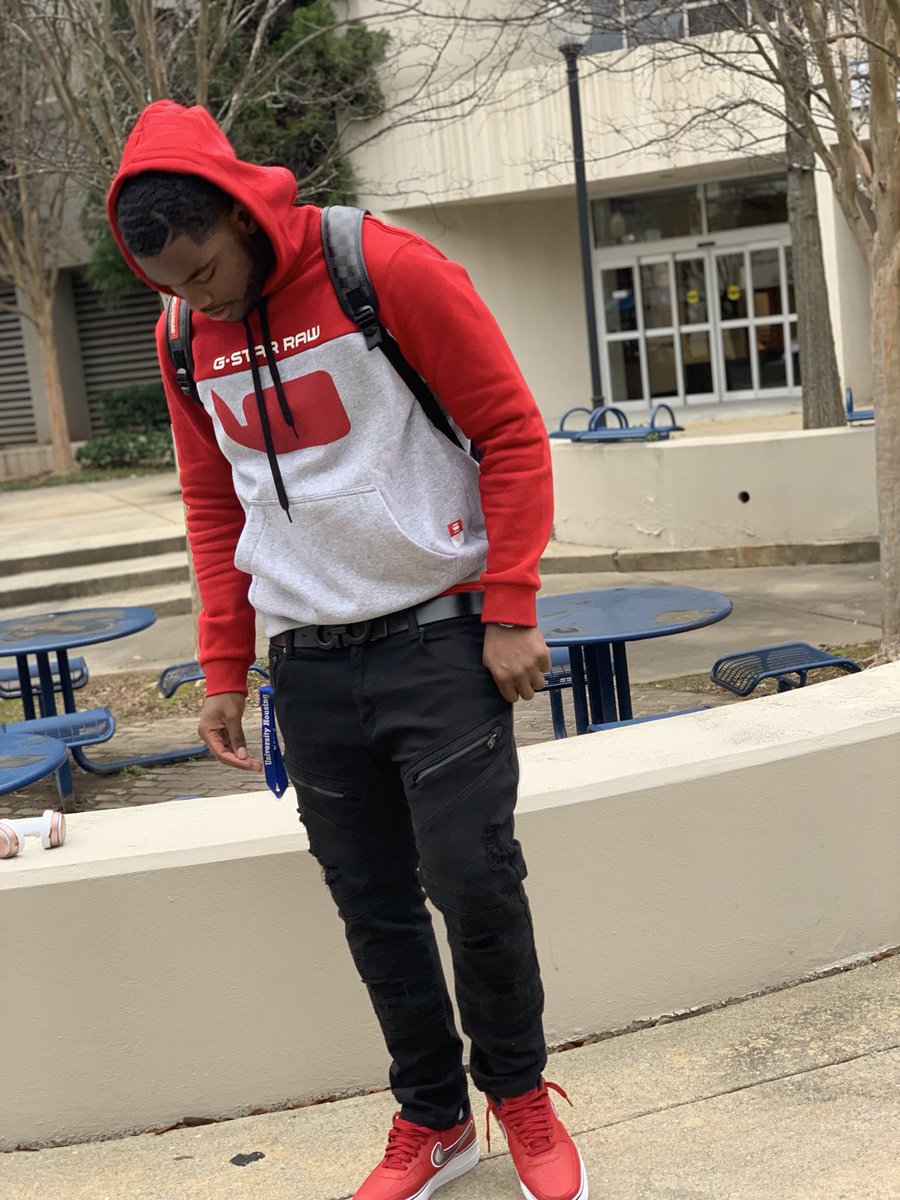 zachdixonjr's tweet image. I went up to space 🚀🛸so they hatin🤡, they can't lift off💯🥀 #RipMa ♥️