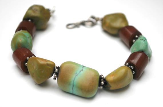 serendipitytrea's tweet photo. Turquoise horn Bead Bracelet - Blue green turquoise Gemstone - brown horn Boho Bangle #TurquoiseBead #VogueTeam
$24.00
➤ https://t.co/3HBKbWQjGs https://t.co/H0e9Jd386q