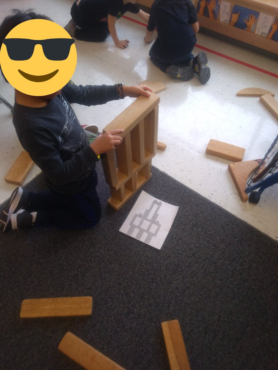 MsFyshe's tweet photo. Challenging our brains with STEM biding challenges. #GandyKindergarten #GandySTEM #Kindergarten #STEM https://t.co/lsBdCosh9x