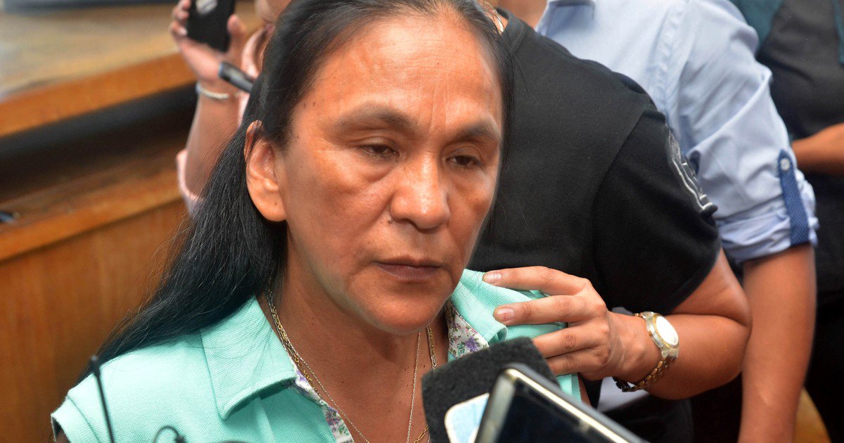 Condenan a Milagro Sala a 13 años de prisión por corrupción en la construcción de viviendas sociales dlvr.it/Qwh0Hw