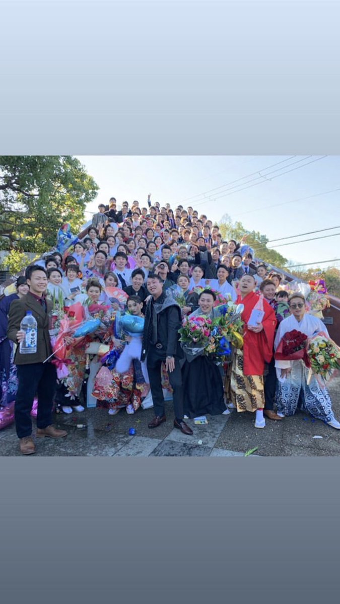 66Omyt's tweet photo. 成人式おわってもーたー
お花とかお酒くれたパイセンも下の子らもみなさんありがとうございました
もーお酒はいらないでぇぇえす https://t.co/9jr8tCVO1i