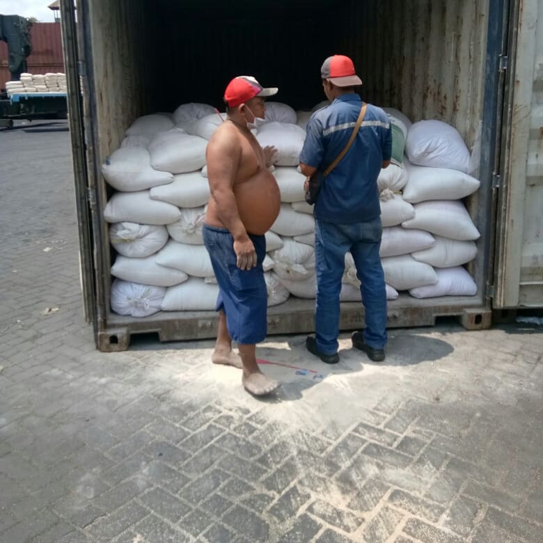 AdaraBC's tweet image. Pasir Silica mesh 10-30 Type Course (Kasar) sebagai boiler sand atau bed material digunakan untuk furnace batubara.. Siap dikirim ...

Order WA 081938310824

#PasirSilica #BedMaterial #BoilerSand