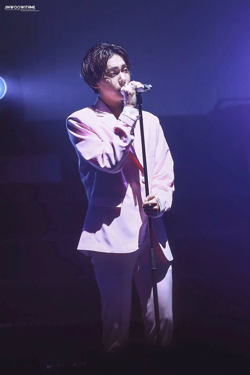 jinwoowithme's tweet photo. 190105 EVERYWHERE TOUR ENCORE IN SEOUL 
 #KIMJINWOO #JINU #WINNER #위너 #김진우 #진우 @official_jinu_ https://t.co/goadk9LzMB