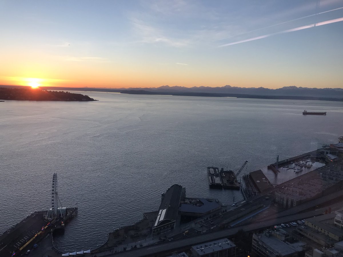 lindsaycohen's tweet image. Look, ma! No cars! 

#Viaduct #ViaDoom #Realign99