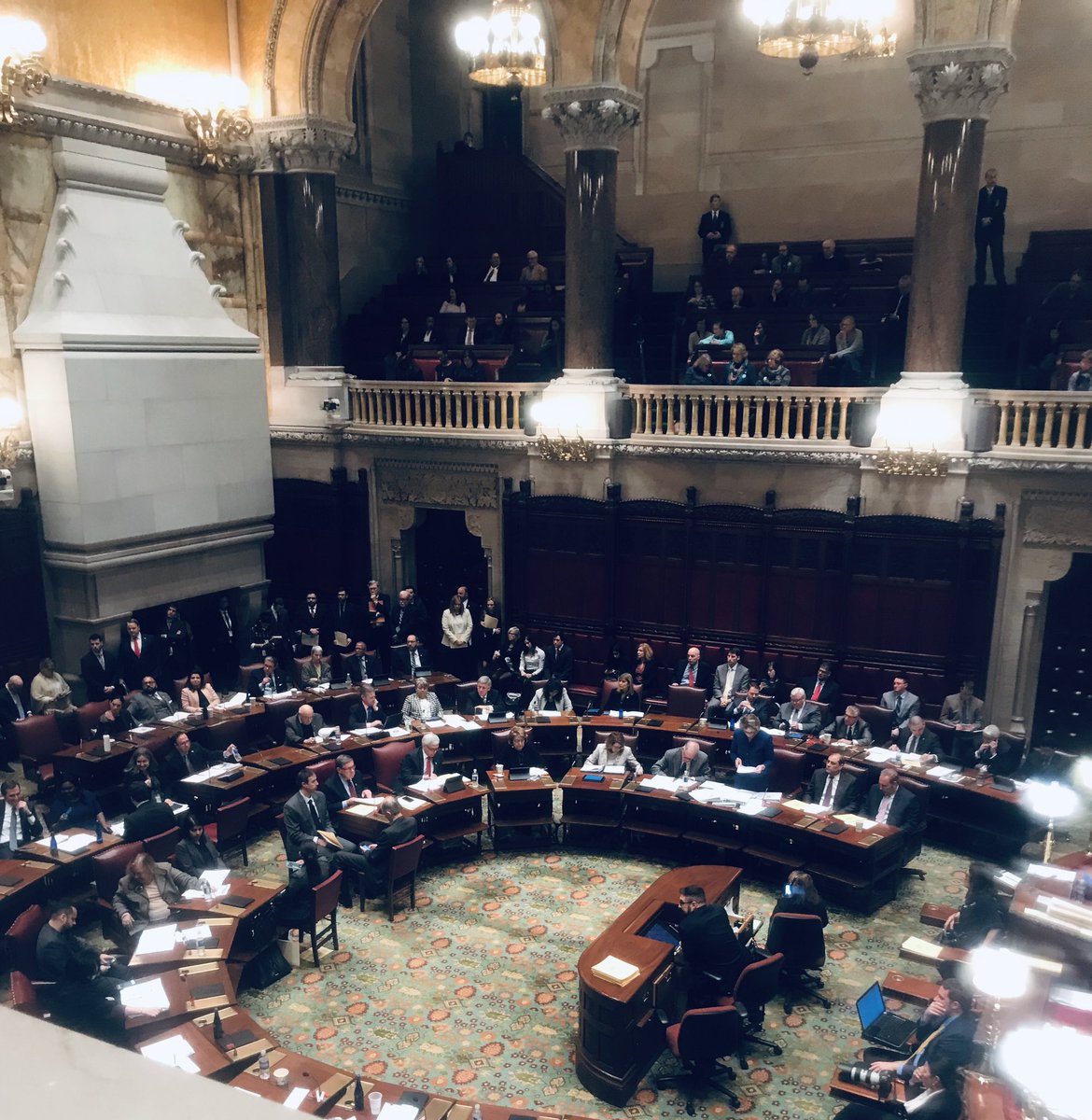 Public_Citizen's tweet image. BREAKING: The New York legislature just passed a slew of voting rights bills that include:

✔️Early voting

✔️Pre-registration for 16 &amp;amp; 17 year olds

✔️Same-day registration

✔️No excuse absentee voting

✔️Combining state/federal primaries

They now go to Cuomo for his signature.