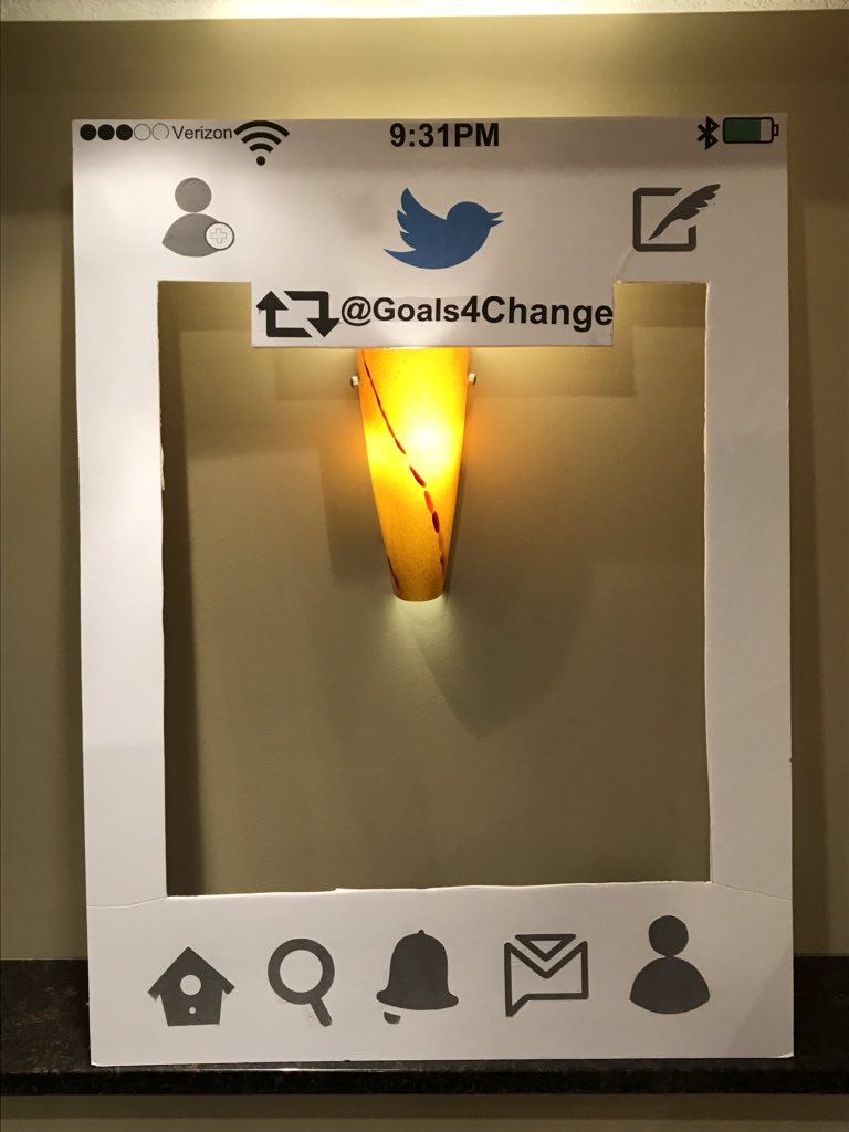 Goals4ChangeMN's tweet photo. Take a picture in this Twitter cutout this week at lunch and your team could win a FREE PIZZA 🍕at the Charity Volleyball Tournament! Register at https://t.co/TPt5JJHwJk https://t.co/9OtXmwnQmG
