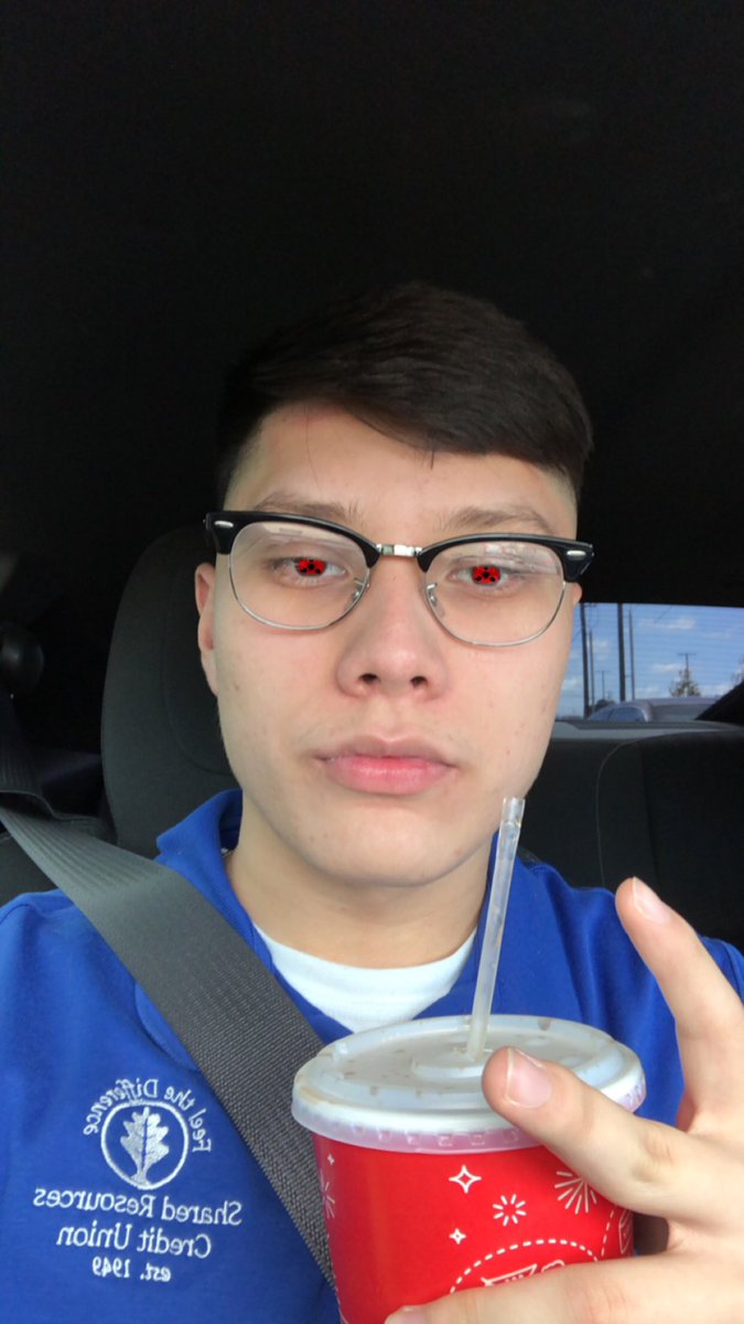 garciaFTP's tweet photo. these are exactly a year apart🤩 cleared up my skin and awakened my sharingan #kingshit https://t.co/bkJ4VxJTtn