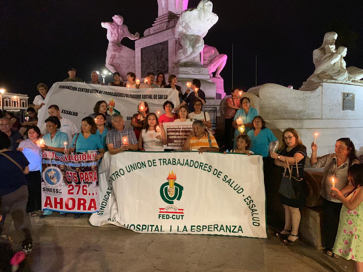 Federación CUT (@fedcut) on Twitter photo Trabajadores de <a href="/EsSaludPeru/">EsSalud Perú</a> de la Red La Libertad, en vigilia por la Aprobación de la #Leyctspara276. Señores Congresistas es un pedido a nivel nacional <a href="/Zacarias_Lapa/">Zacarías R. Lapa Inga 🇵🇪</a> <a href="/msalazarcongres/">Milagros Salazar</a> <a href="/LuchoLopezVi/">Dr. Lucho LópezVile</a> <a href="/IndiraHuilca/">Indira Huilca</a> <a href="/stapiab/">SEGUNDO TAPIA BERNAL</a> <a href="/HumbertoTYL/">Humberto Morales</a> <a href="/mariomantilla7/">Mario Mantilla</a> <a href="/yonhy_lescano/">Yonhy Lescano</a> <a href="/congresoperu/">Congreso del Perú 🇵🇪</a> Trabajadores de <a href="/EsSaludPeru/">EsSalud Perú</a> de la Red La Libertad, en vigilia por la Aprobación de la #Leyctspara276. Señores Congresistas es un pedido a nivel nacional <a href="/Zacarias_Lapa/">Zacarías R. Lapa Inga 🇵🇪</a> <a href="/msalazarcongres/">Milagros Salazar</a> <a href="/LuchoLopezVi/">Dr. Lucho LópezVile</a> <a href="/IndiraHuilca/">Indira Huilca</a> <a href="/stapiab/">SEGUNDO TAPIA BERNAL</a> <a href="/HumbertoTYL/">Humberto Morales</a> <a href="/mariomantilla7/">Mario Mantilla</a> <a href="/yonhy_lescano/">Yonhy Lescano</a> <a href="/congresoperu/">Congreso del Perú 🇵🇪</a>