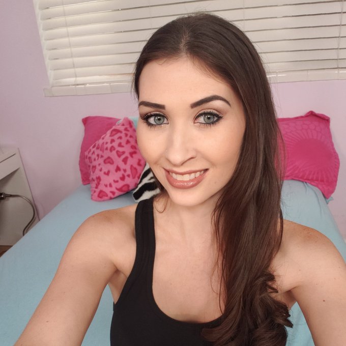 The &ldquo;How Hard Did Aging Hit You,&rdquo; Challenge.    2009 vs 2019 19 years old vs 29 years old https://t.