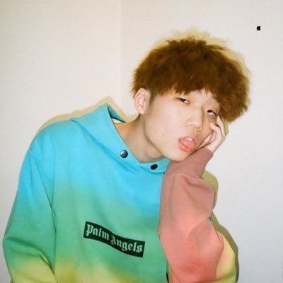 sseventh_sensee's tweet photo. I’m bored soooo here’s a selfie of me😐
Sorry not sorry Haon,,,,, but I stole your pose🤷♀️
#HAON #NOAH #HighSchoolRapper2 #H1ghrMusic #Selfie #Selca #Khiphop #Krnb #Kpop https://t.co/RHiSGWHDTK