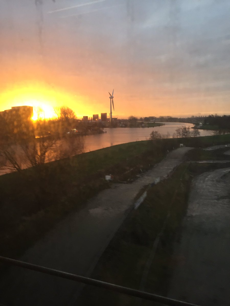 Kate De Jager tweet media