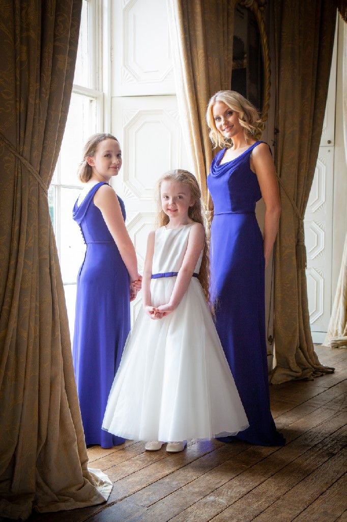 Do you have bridesmaids of all ages? Then these matching adult, junior and flower girl dresses could be perfect! Also available in a range of colours. Xx #bridesmaid #flowergirl #bridetobe