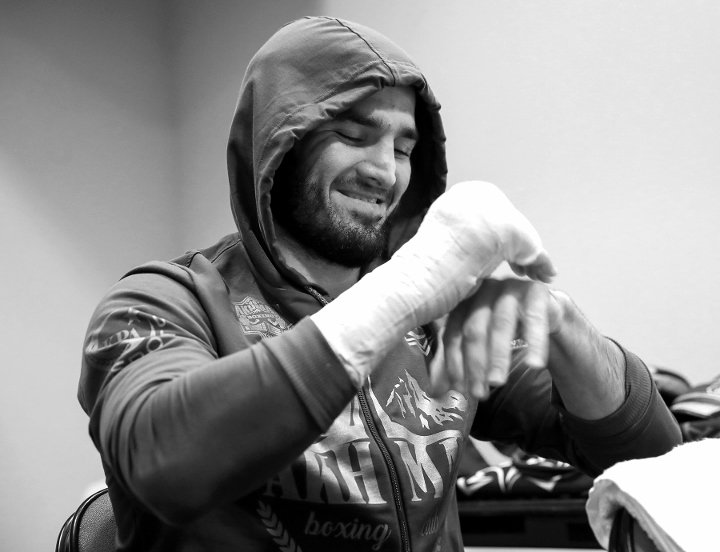 e_boxingnet's tweet photo. Artur Beterbiev Departing DAZN, Heading To ESPN #Boxing https://t.co/LwmQMNDz7L https://t.co/YtYFc4GsSy