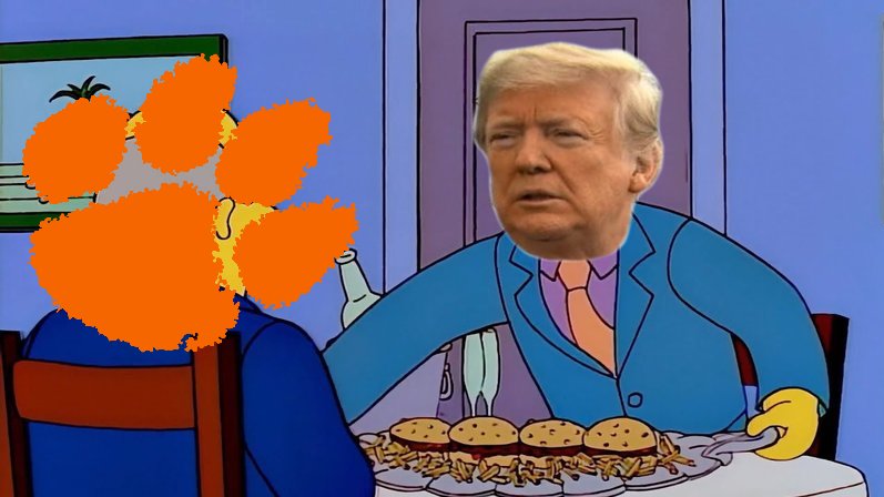 CilantroCody's tweet photo. Actual photograph taken from Trump's White House dinner with the Clemson Tigers. https://t.co/65U02ugOB0
