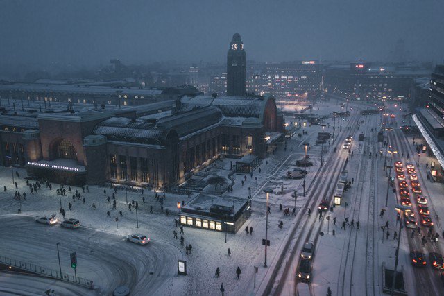 HolidaysOrient's tweet photo. Helsinki, #Finland. a place that offers lots of #attractions, each #prettier than the next, Let's go chase the #NothernLights...
#Aurora #travel #visitfinland #Finland #travelling #traveltuesday #hotels #attraction #attractions #sightseeing #fromuae #luxtravel #Vacations #ttot https://t.co/5eyWpeXspg