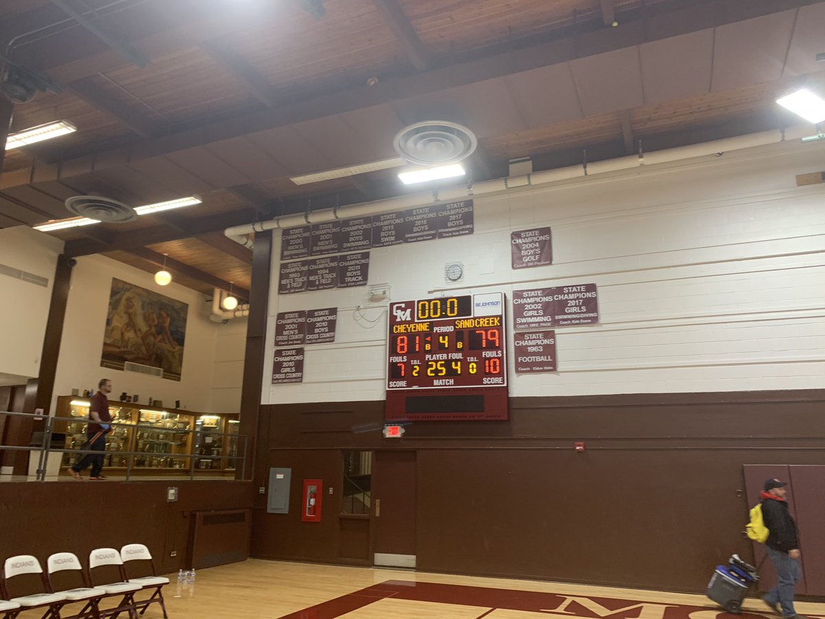 MaroonMobbin's tweet photo. Absolutely unforgettable game. Unreal student section made it all happen💛 keep on mobbin Cheyenne https://t.co/7SoluvuHOd