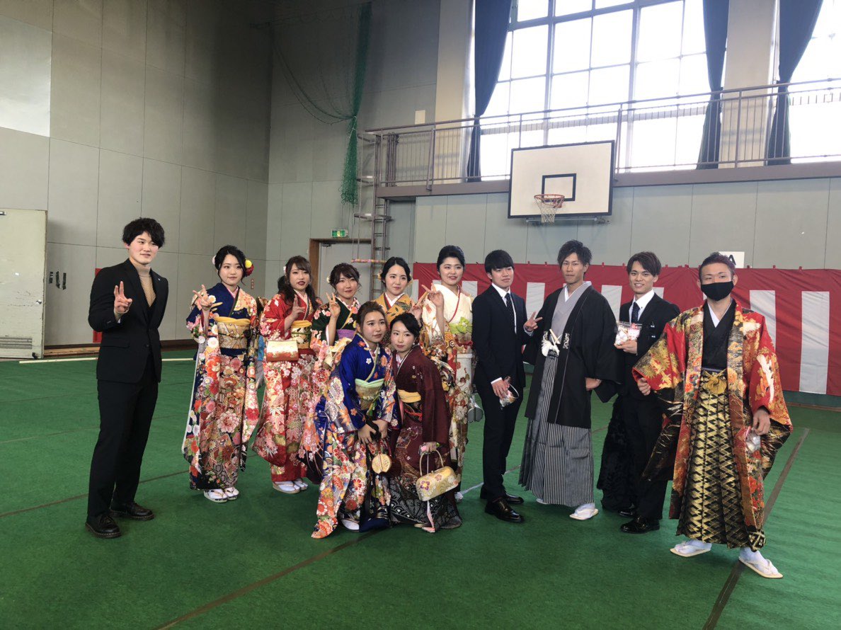 410Kkf's tweet photo. ㊗️成人👏
久しぶりな人達に会えて
式も楽しく二次会三次会も
楽しすぎて戻りたい…
また皆で集まりましょう💋 https://t.co/ZY2IcO8OsV