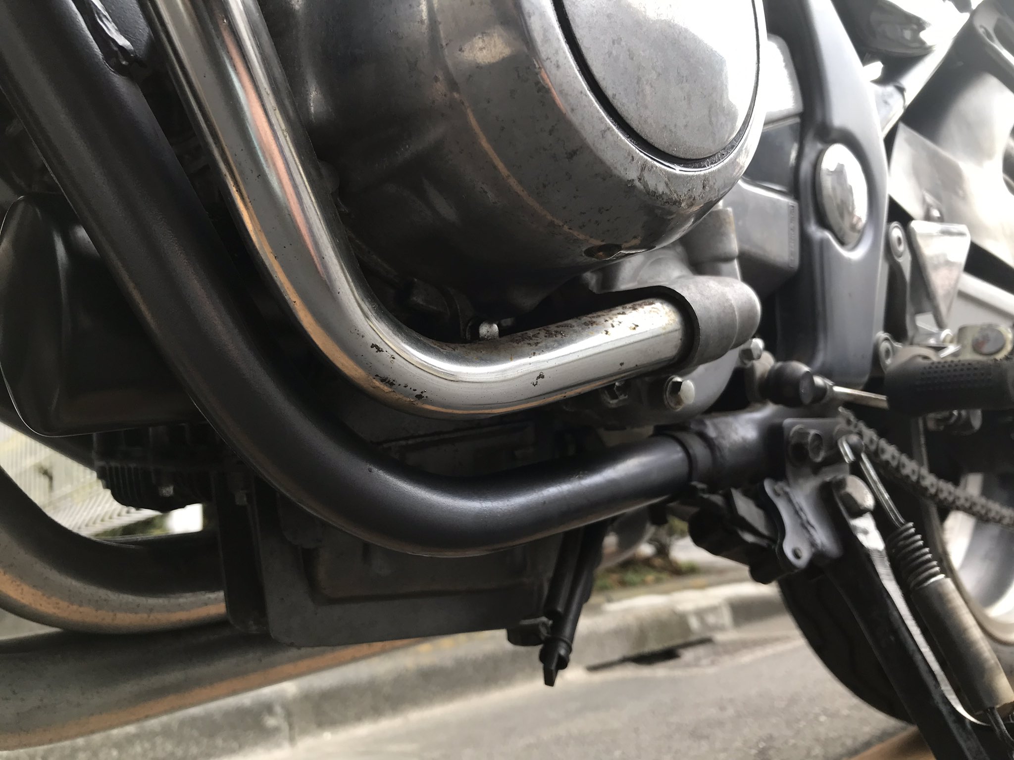 ばりまる Adgjmptw 1 2 本当にカバーから漏れてるならガスケット交換で大抵治りますよ T Co Nwvykecpzs Twitter