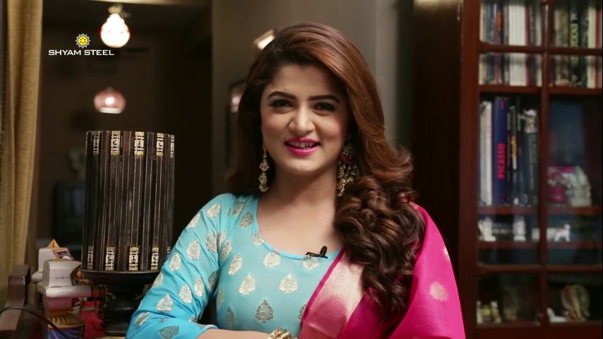 SrabantianSakib's tweet photo. @srabantismile Just One Word For This Angel, Beauty 😍😍😍 https://t.co/QTTZHkrkGu