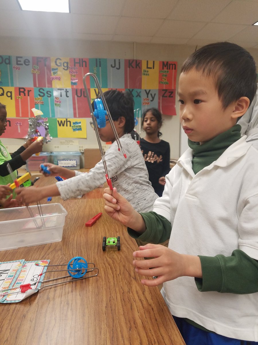 MartinsMonkeys's tweet photo. Loved our time with #sciencefunforeveryone from last Friday!! #MorrisvilleElem #weareMES https://t.co/qNfI4sTh0T