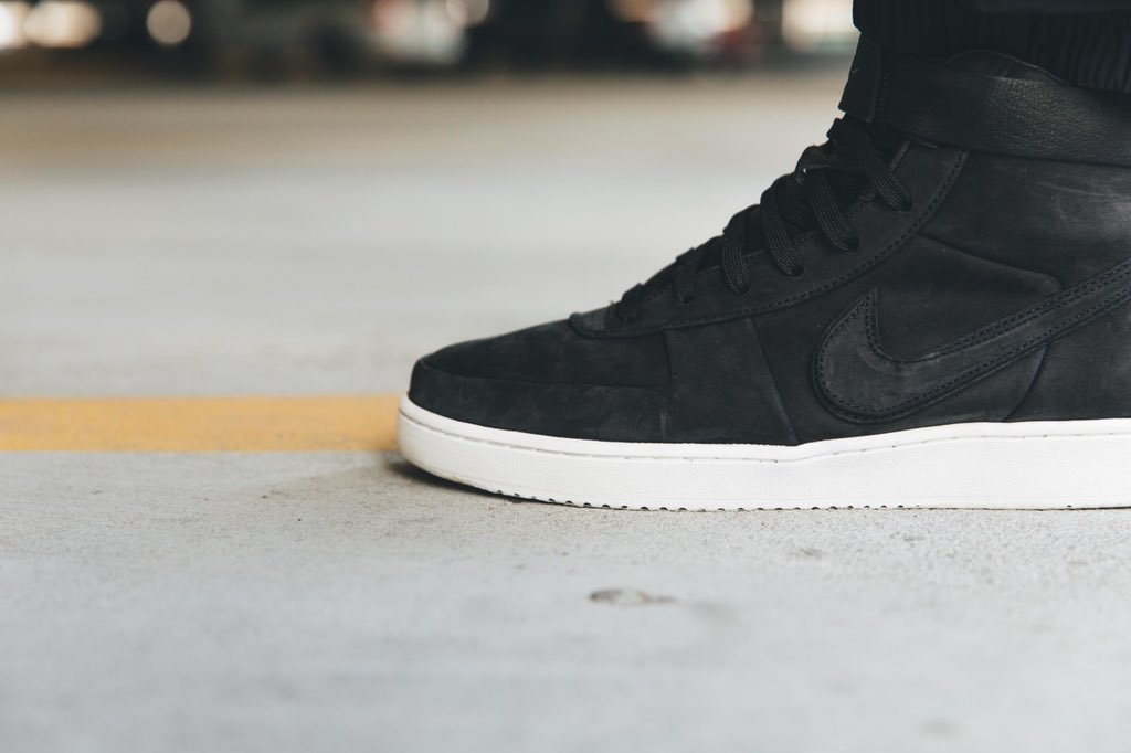 john elliott x nike vandal