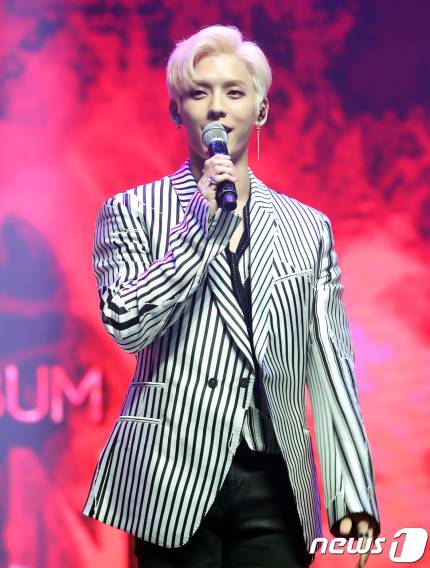 Btob Archives 비투비 Lee Minhyuk Blonde Sexy Guy Who Attended The Showcase For His Solo Album To Be Released Today T Co 7bimbw0we4 T Co Pzxlggadwr Btob Archives 비투비 Lee Minhyuk Blonde Sexy Guy Who Attended The Showcase For His Solo Album To Be Released Today T Co 7bimbw0we4 T Co Pzxlggadwr