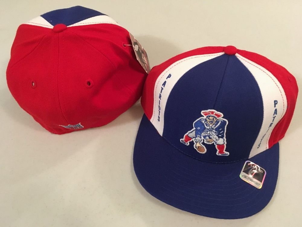 PatriotsMall's tweet photo. New England #Patriots Grid Iron NFL Cap/Hat Retro Flat Brim Fitted Reebok https://t.co/8pX2uCLJ3y #FootBall #NFL https://t.co/lrdbugRluT