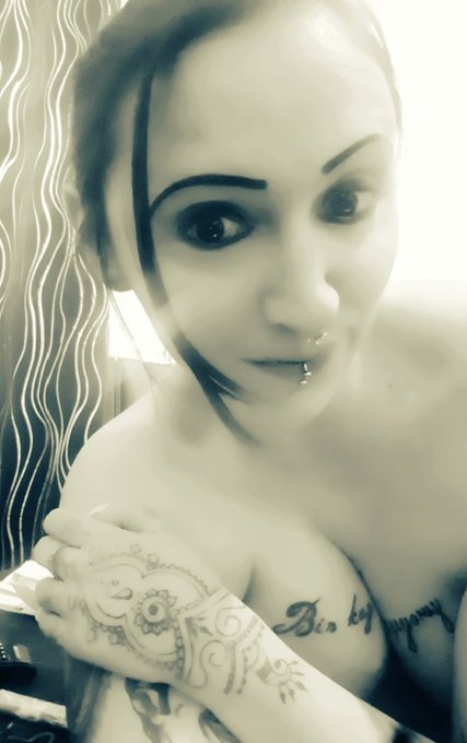 Ich w&uuml;rde mich &uuml;ber geile Besuche bei mir Zuhause in Dresden sehr freuen.... einfach nett anschreiben<a href="/tag/bonitadesax"class="tags"><span>#bonitadesax</span></a>