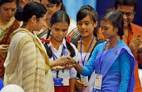 rajatshams's tweet photo. @CPIM_WESTBENGAL Children interacting with @MamataOfficial #Kanyashree #TMC #Bengal #NotoCommunalism #19janBrigadeCholo #PeoplesBrigade #sangesuman #ebela @Sujan_Speak @mishra_surjya @cpimspeak @salimdotcomrade @saileenas
#LootSarkarJhootSarkar #BJP_भगाओ_देश_बचाओ https://t.co/jF8HwFrmgZ
