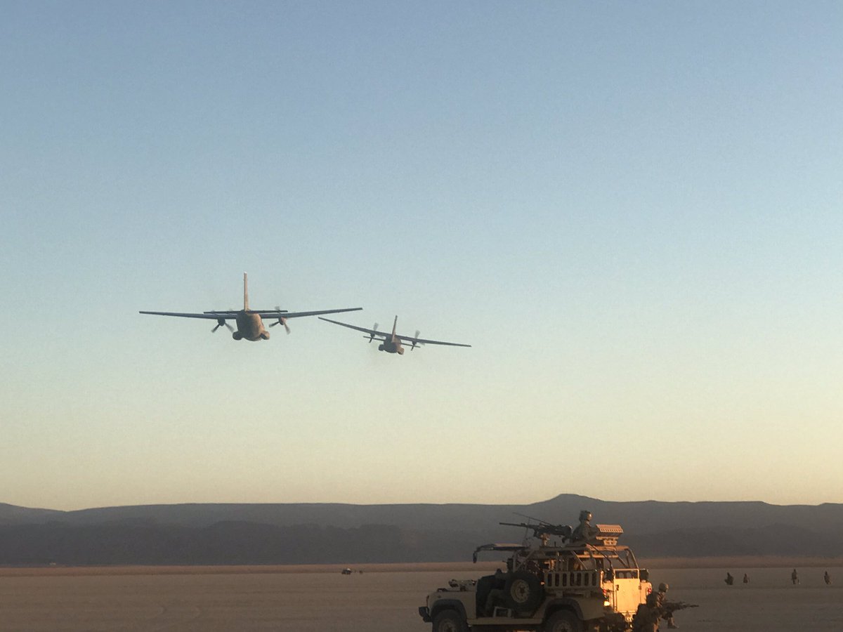 NathalieTinjod's tweet photo. Immense merci au COMFOR GBA Gernez@ChrisGuilhou 🇫🇷, aux #FFDJ #DETALAT #5eRIAOM @armeedeterre #BA188 @Armee_de_lair, base navale @MarineNationale #1REC @COMLE_DRPLE pour la qualité de leur accueil à #ihedn &amp; maestria de l’exercice interarmées #Djibouti pivot stratégique #Respect https://t.co/Fm5YRI2GIa