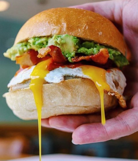 Better-for-you breakfast is waiting for you at b.good. Serving 8-11, or stay in bed 🛌UberEATS opens at 8.

#fairfieldct #southportct #westportct #bridgeportct #metronorth #metronorthrailroad