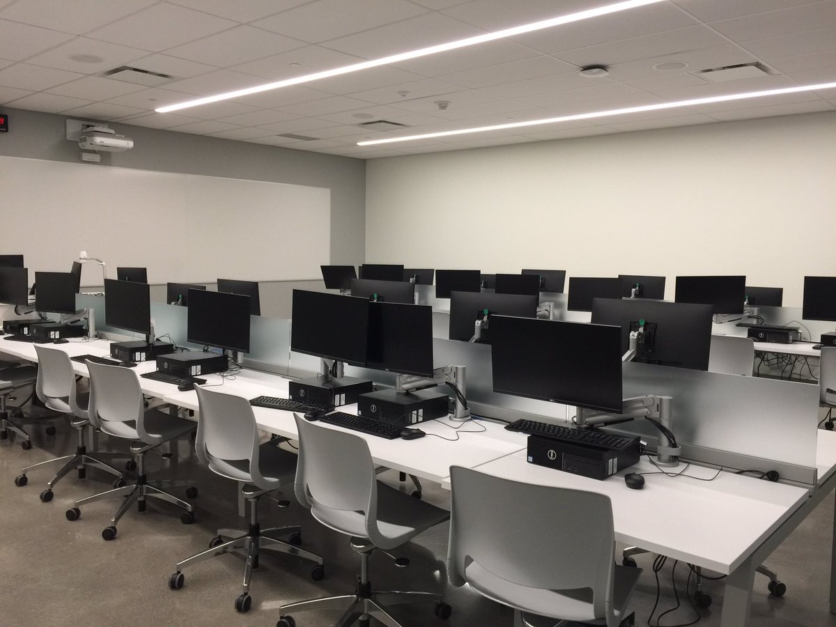 Setting up for class in the new CITE lab.  I might just move in here! #senecaproud #joyofteaching #exCITEing