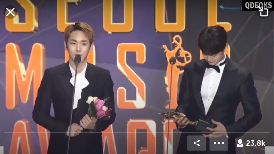 jjongsfriend's tweet photo. Look at how much PRIDE holding that trophy that they surely deserved😍😭😭
#Inkisang #SHINee @SHINee https://t.co/DxuN2wmmKU