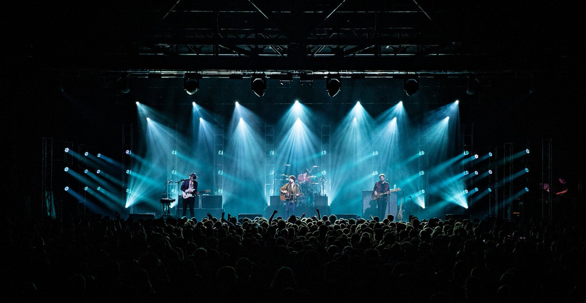 Moth_Lights's tweet photo. The Kooks - Australia 2018/2019 - Photo's now live at https://t.co/zLc9ZSq786 !

#TheKooks https://t.co/yz1kUUXXa1