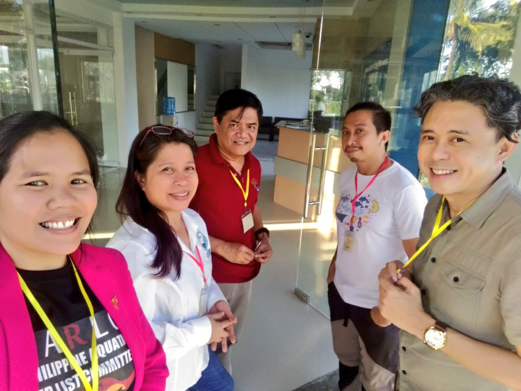 jean8rum's tweet photo. 1st day of training done. Now on to side meetings for #SharksPH. We're cooking up some exciting activities for #sharks and #rays conservation this year! More info in coming weeks. #WedgefishWatchPH https://t.co/9j5rjQVoj3
