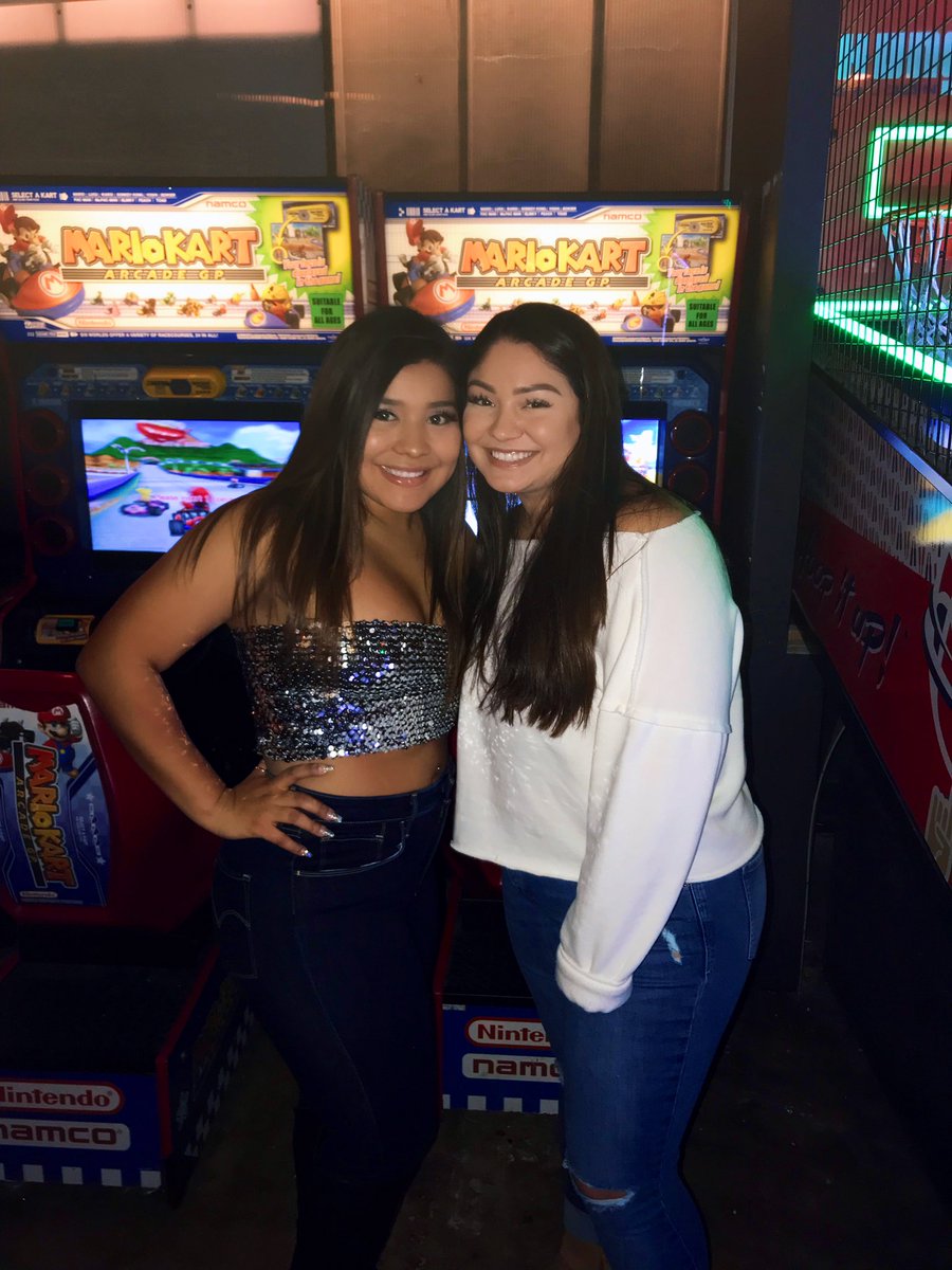 briannapina14's tweet photo. My best friend is 21!!!!😭😍 Cryinng. You’ve been the realest since day 1 and I’m forever thankful for you. Have a fun trip in Vegasss🤪😘 i love you!!!!💗 @senica_cruz #latepostt https://t.co/eRL7hskuAO