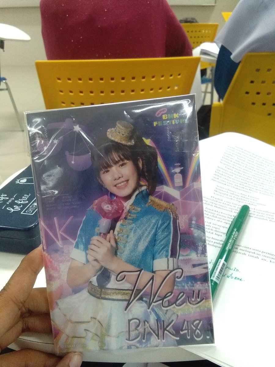 VWEE48's tweet photo. สำหรับใครที่ไม่สามารถไปซื้อเองได้แนะนำ 👉 @Chicky_Banana คุยกันเอง ส่งไวมากๆ รวดเร็วทันใจ 😁
#Chicky_Review
#bnk48market https://t.co/Z1I368Ndh3
