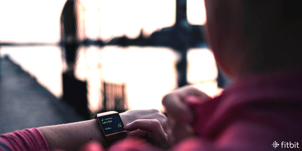 Are your 2019 resolutions ready? #FitbitIonic offers you personal coaching, built-in GPS and many apps, so you can rock your January workouts! 💪