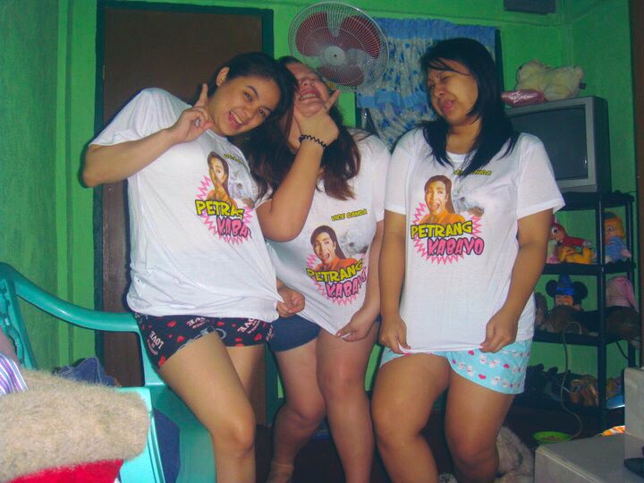 itsjustCE's tweet photo. Fangirling, Way back 2010. Petrang Kabayo. 

Nene days. #9years #VGPC https://t.co/Dal4maQprc