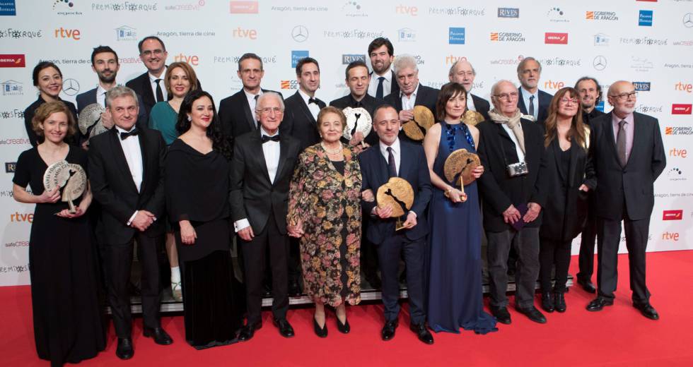 Fnac_MusicaCine's tweet photo. ¿Te perdiste la gala #PremiosForque2019? Pues no temas que en #Fnac venimos a hacer un pequeño resumen ¡Abrimos hilo! 👇 https://t.co/BLzGszaRW8