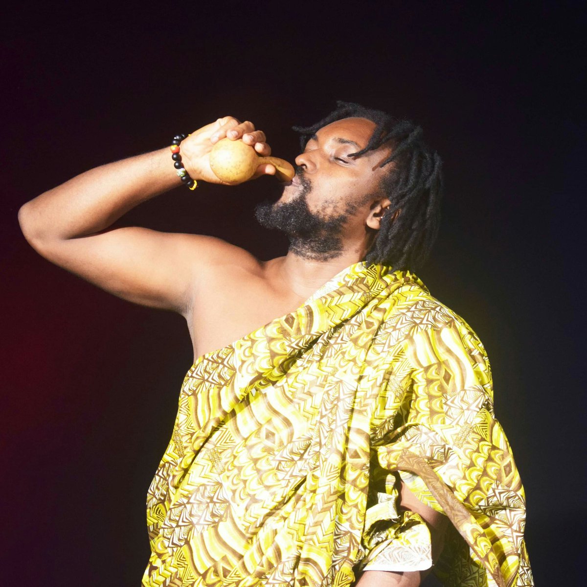davidoscardogbe's tweet photo. "Oh thee god drink from the Guord"
We are 10 years ahead of them
#ForgetTheirChallenge
#NewMusicAlert
#OnyameWomu
#SoonCome
#MVFTV
π¬π π¬π π¬π π¬π https://t.co/GIa4sCx5SK