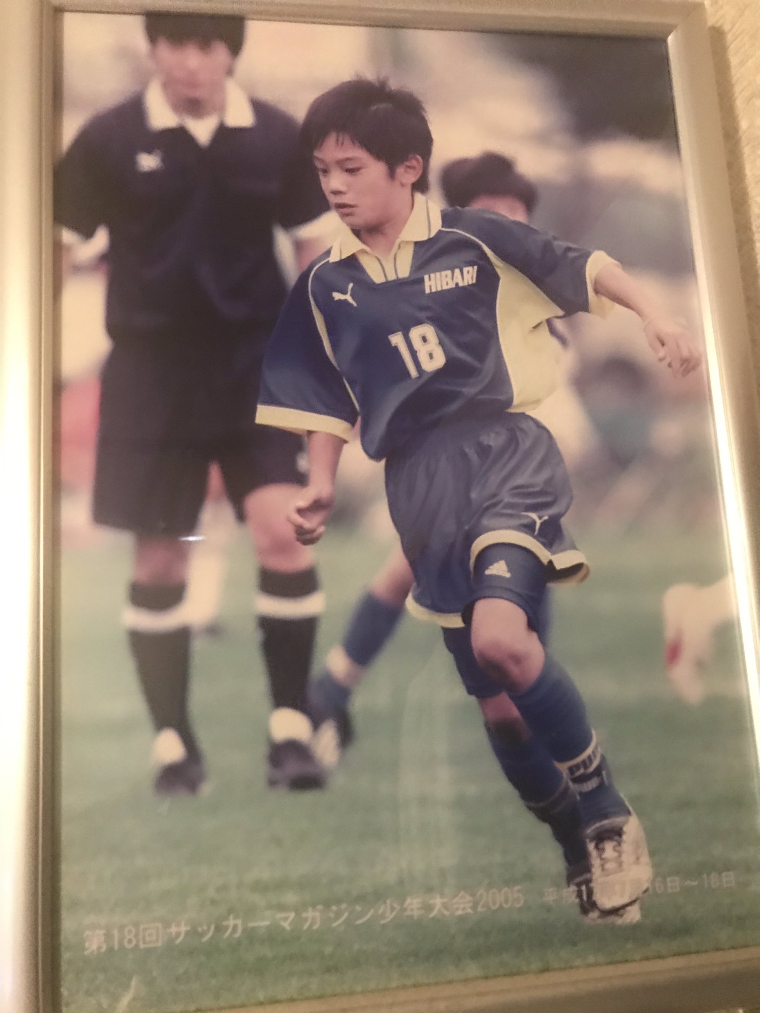 西山 雄介 Yusuke Nishiyama 今年から背番号が 18 になりました 誕生日ナンバー そしてサッカー を始めて一番最初に好きになった選手がつけていた番号を自分もいつかjの舞台でつけたいという夢がひとつ叶いました 小学校のときのユニホームもまさかの
