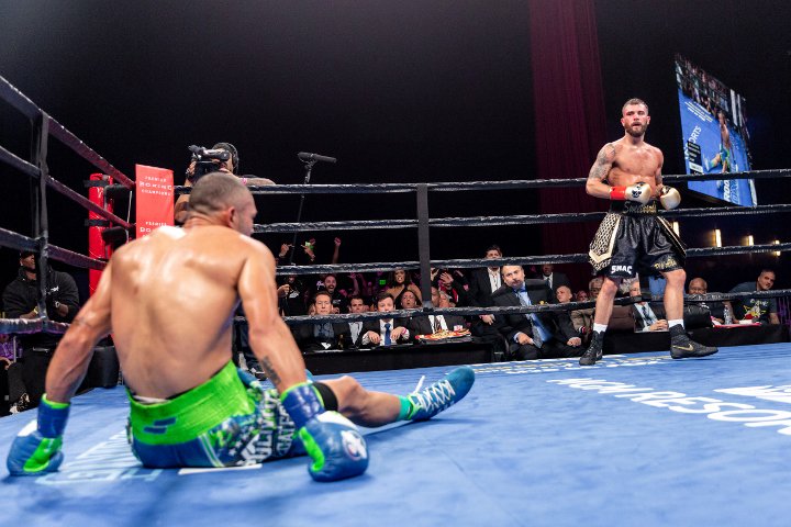 e_boxingnet's tweet photo. Caleb Plant-Jose Uzcategui: Afterthoughts #Boxing https://t.co/JXGfSoWxAC https://t.co/yQHCXme1EQ