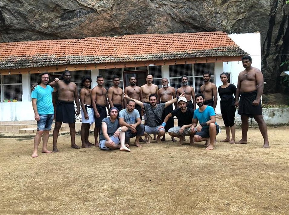 Sri Lanka’nın binlerce yıllık geleneksel savaş sanatı , Angampora ülke işgal altındayken yasaklandı. Şimdi ise en iyi ustalar tarafından öğretiliyor ve yaşatılıyor. #SavunmaSanatlari <a href="/TRTBelgesel/">TRT Belgesel</a>  <a href="/SavunmaTrt/">SavunmaSanatlarıTRT</a>  #BuAdamıTakipEt
#YazDostum #Salı