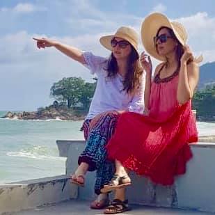 IsmailShameelah's tweet photo. When you change your focus from limitations to boundless possibilities, from doubt and fear to love and confidence, you open your world in entirely new ways.

#FriendsKohSamui #ShameelahIsmail https://t.co/wWgbDQVgeJ
