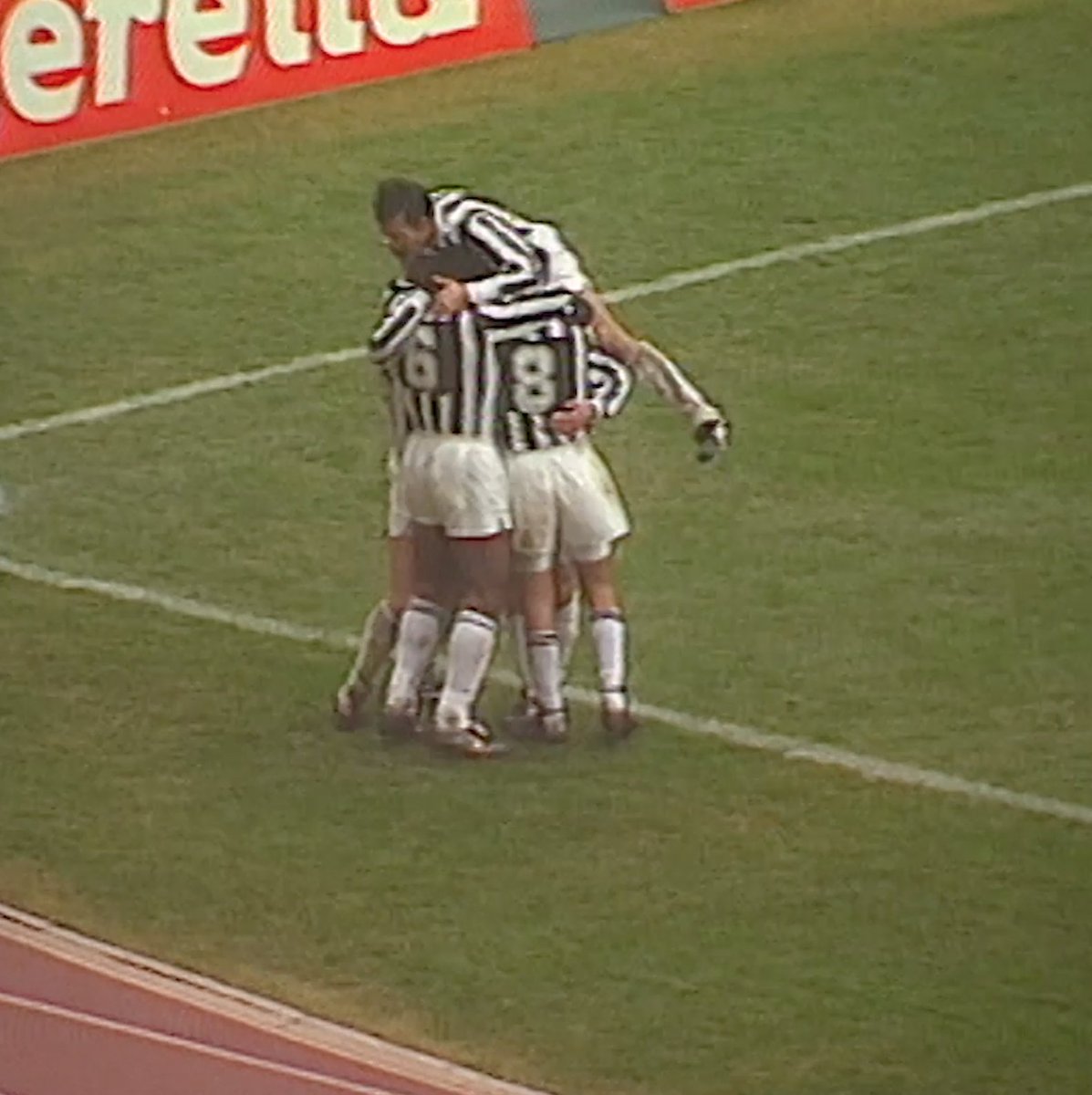 📅 19.01.1992 😱 SPETTACOLARE GOL DI TOTO' #SCHILLACI! ⚽️ #GoalOfTheDay #ForzaJuve