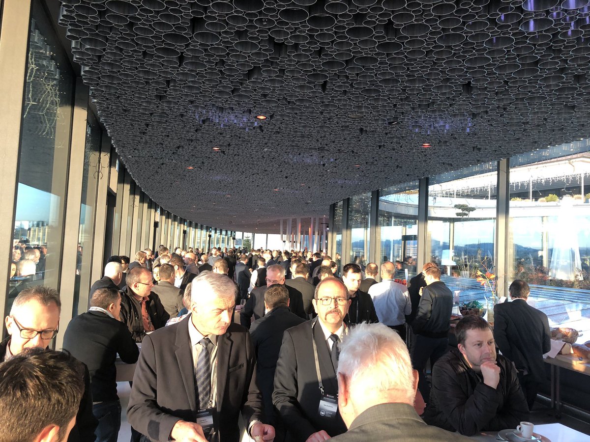 zieglermarc's tweet photo. Neue Branche - neue Veranstaltungen. „Tag der schweizer Garagisten“ im Kursaal Bern. Bin gespannt auf neue Inputs und interessante Referate und Kontakte. #agvs #autoag #autoaggroup #geserfahrzeugbau #nutzfahrzeug #Digitalisierung https://t.co/z7LiHJ0vig